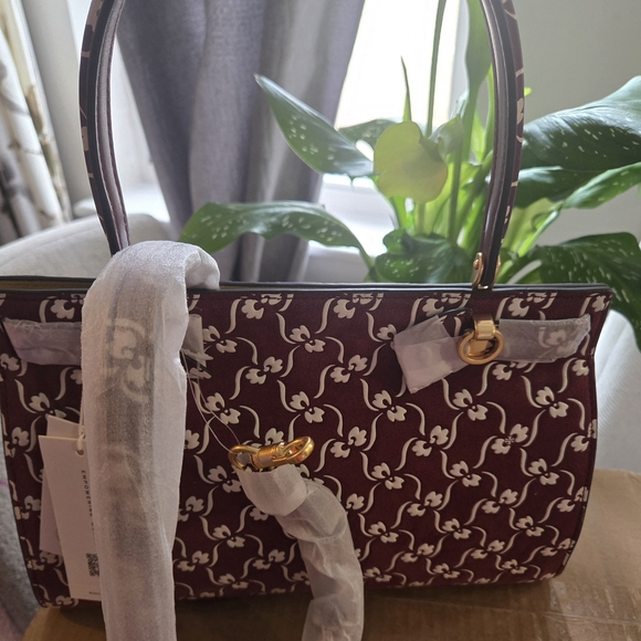 Tory Burch Burgundy and White Patterned Satchel - Picture 4 of 7